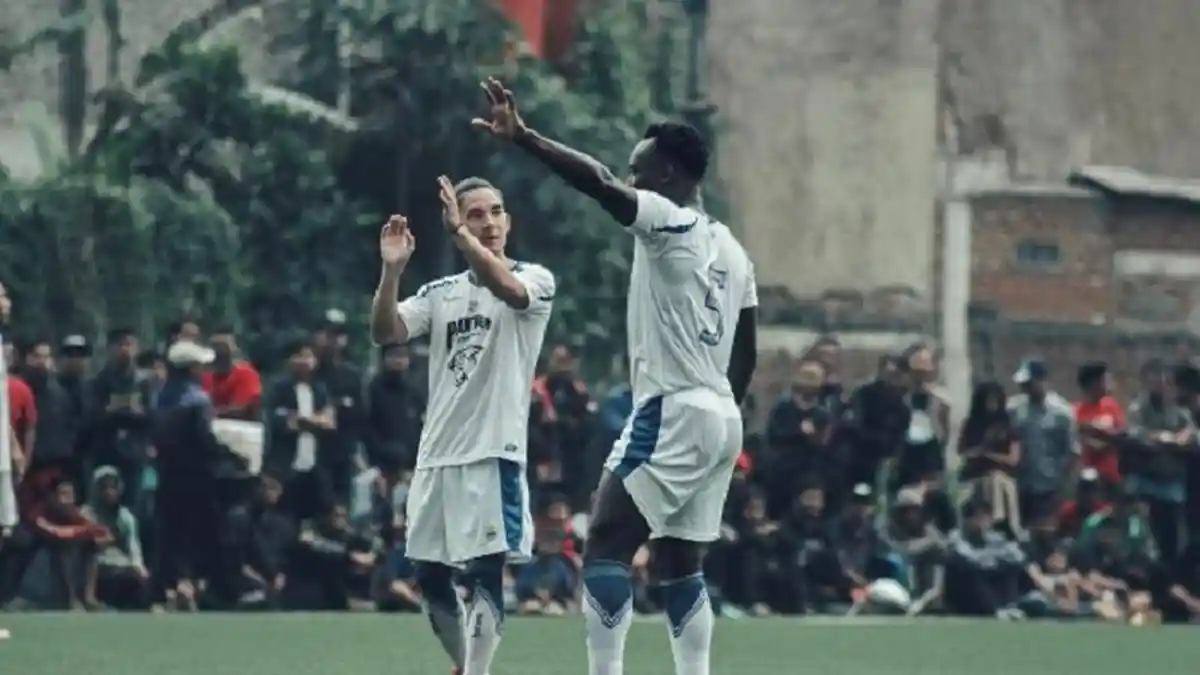 Djanur: Persib Siap Ladeni Permainan Menyerang Arema FC
