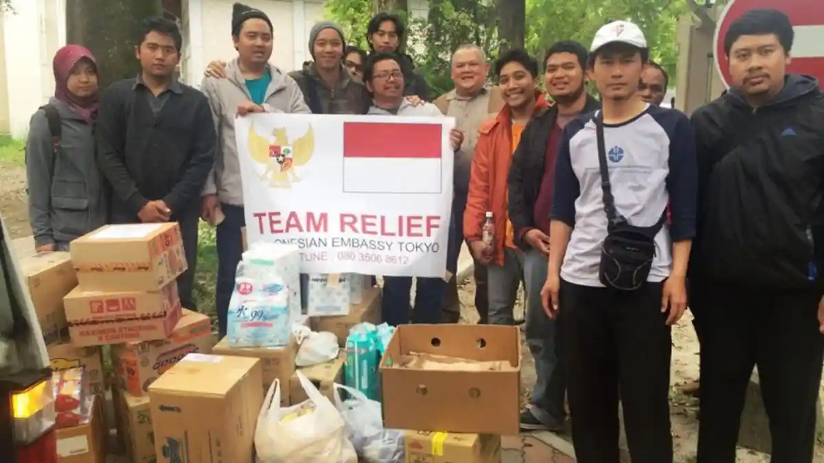 KBRI Tokyo Kirim Bantuan Makanan dan Obat-obatan untuk WNI di Pengungsian