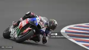 Rider-LCR-Honda-Alex-Rins-berhasil-keluar-seb.jpg