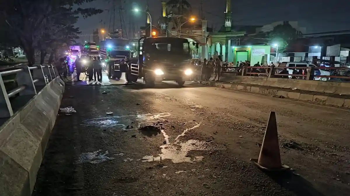 Emak-Emak Semarang Tewas Terlindas Truk Kontainer Setelah Terseret 50 Meter
