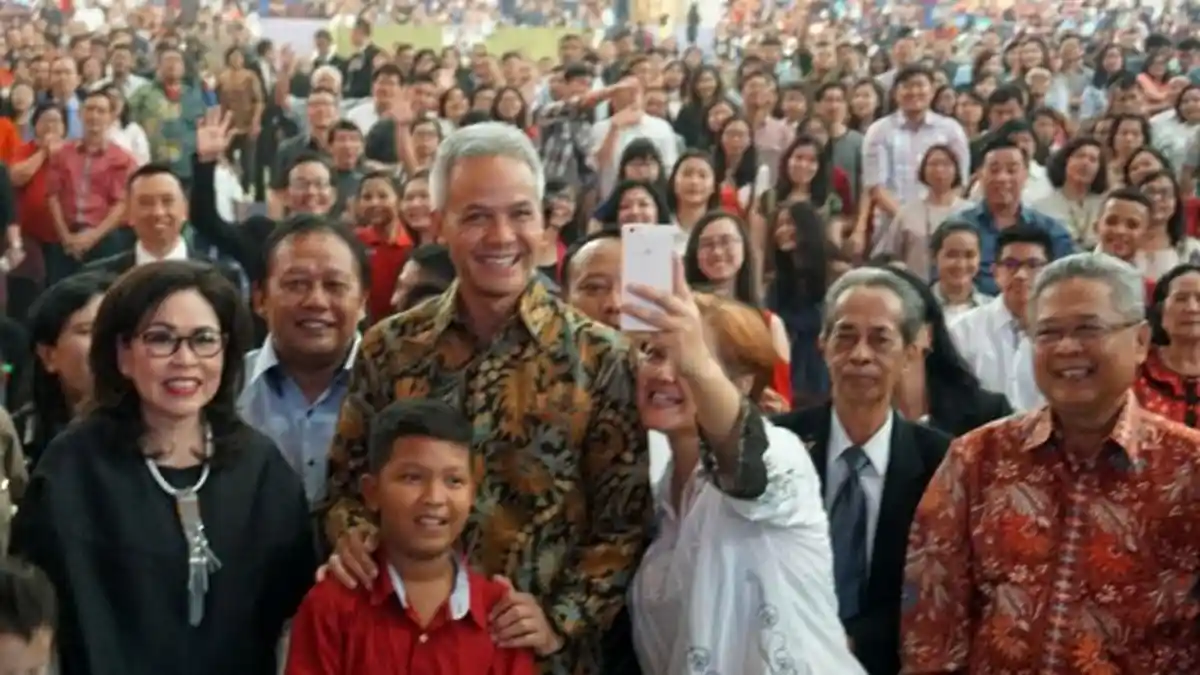 Alasan Ganjar Bareng Forkompinda Keliling Gereka di Malam Misa Natal