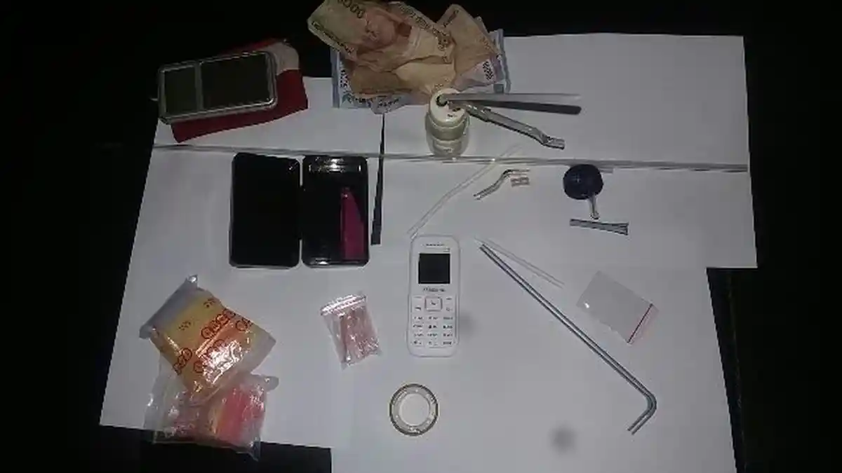Ibu Warga Kompleks Keruwing Ini Kedapatan Simpan Sabu