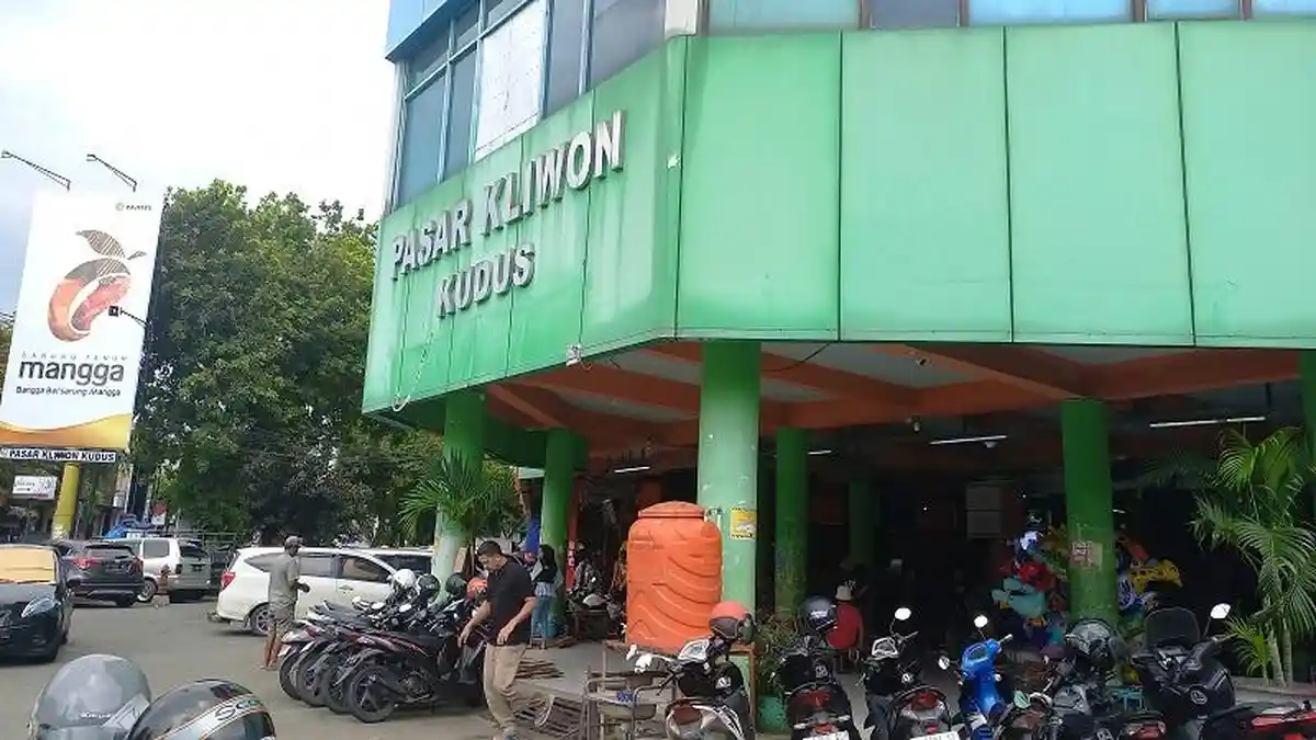 Tak Semua Kontra, Ada Pedagang yang Mendukung Pungli THR di Pasar Kliwon Kudus. Ini Alasannya