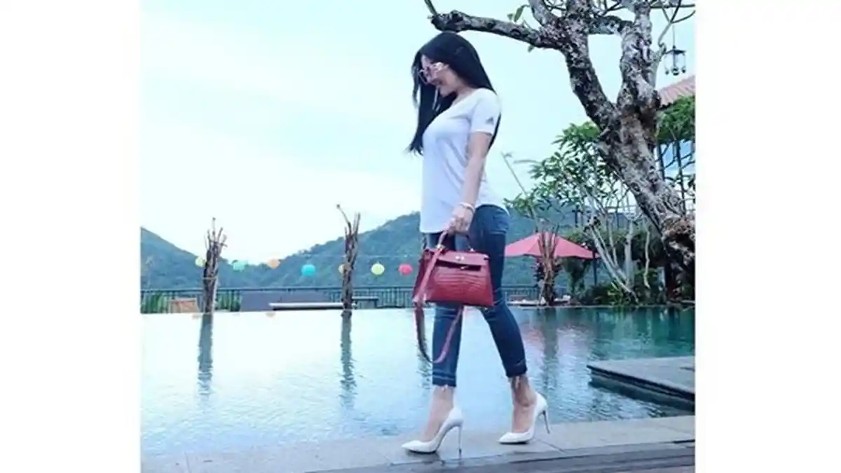 Penampakan Rumah  Syahrini, Luar Dalam Sama Mewahnya