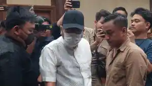 Zarof-Ricar-Dihukum-16-Tahun-Ini-Tiga-Hal-yang-Memberatkannya.jpg