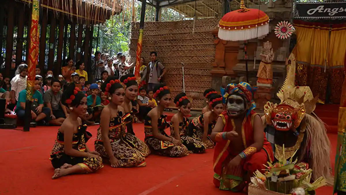 Penampilan Dolanan Gala-gala, Permainan Tradisional Anak dalam Panggung PKB ke-40