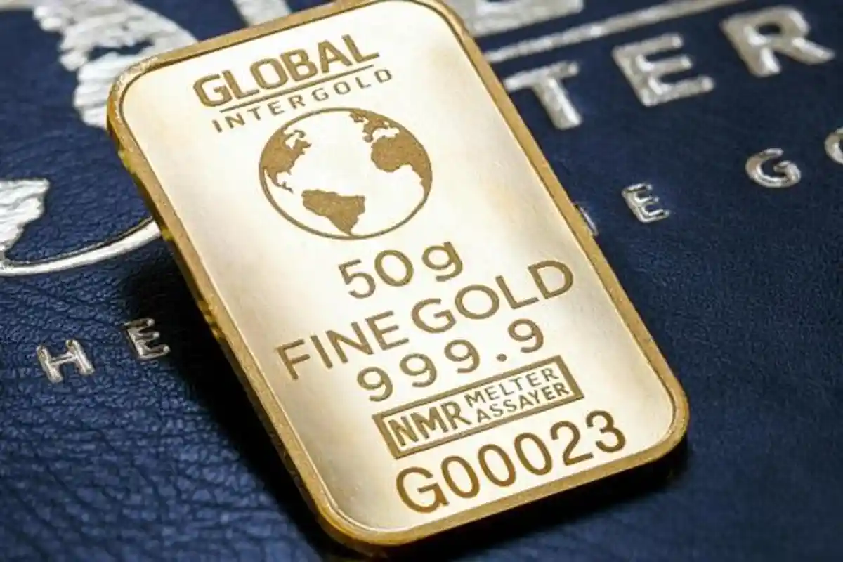 Rekor Harga Emas Antam Turun 4 Hari Berturut-turut Putus Kini Melonjak, Prediksi 1 November 2025