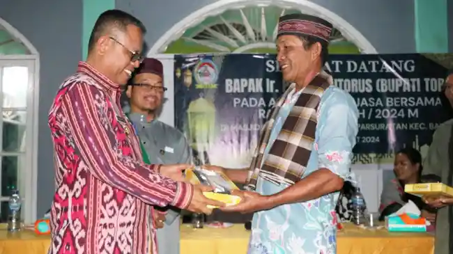 Pemkab-Toba-Buka-Puasa-Bersama-Umat-Muslim-dari-4-Desa-di-Balige-1.jpg