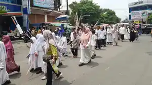 20251028_Kemeriahan-Pawai-Kauman-Kampung-Quran-di-Semarang_1.jpg