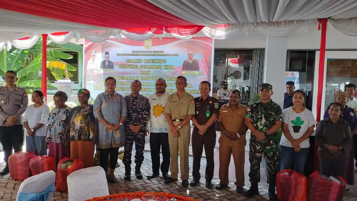 283 Pelaku Usaha di Kota Jayapura Terima Bantuan dari Disperindagkop