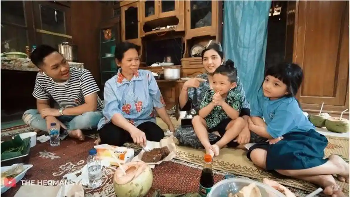 Kelakuan Pengasuh Arsy Dibongkar Ashanty Soal Makanan, Azriel Hermansyah Ikut Tercengang