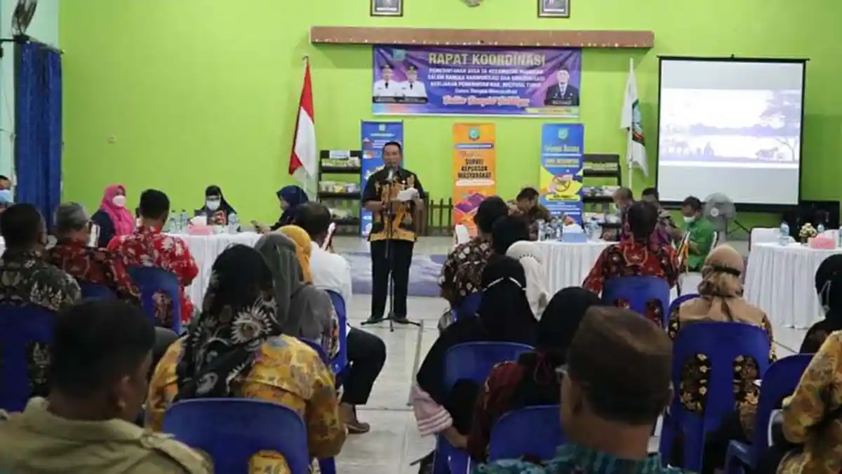 Camat Manggar Gelar Rakor, Sinkonkan Kebijakan Pemkab dan Pemdes