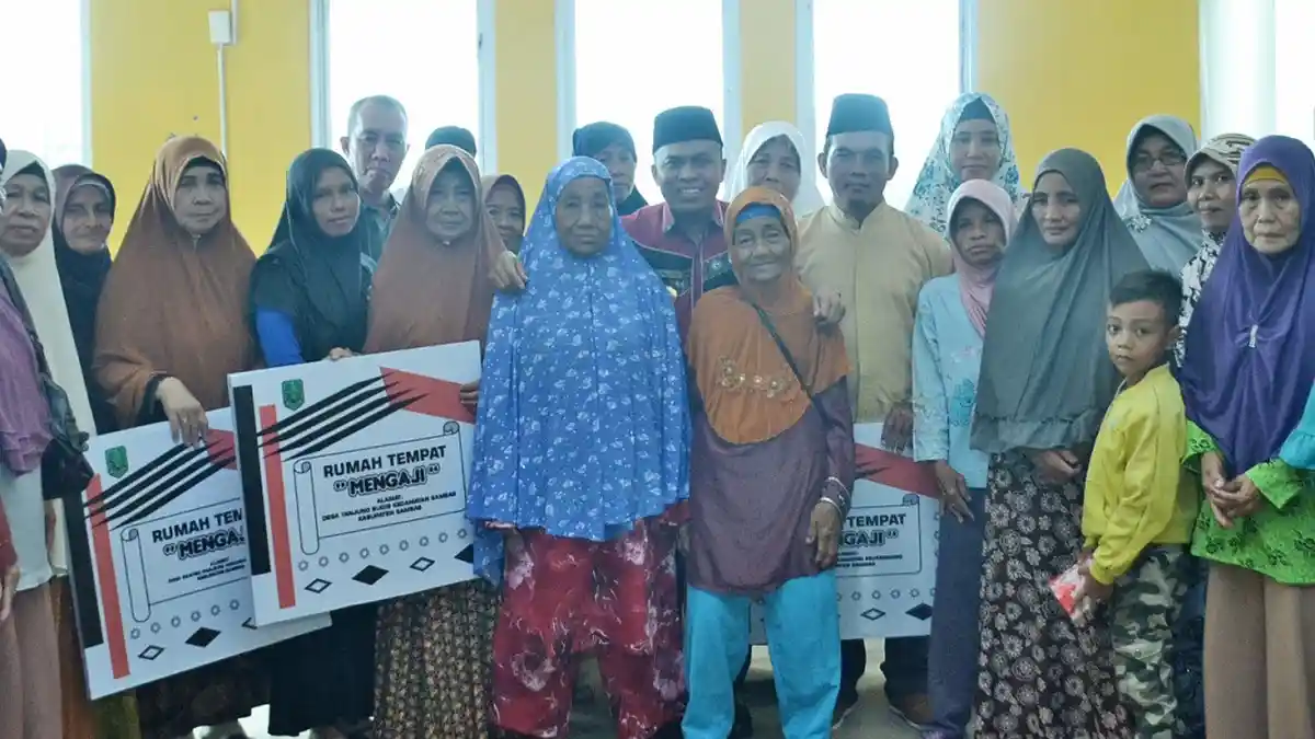 Bupati Atbah Sebut Guru Ngaji Orang Terbaik Dimuka Bumi