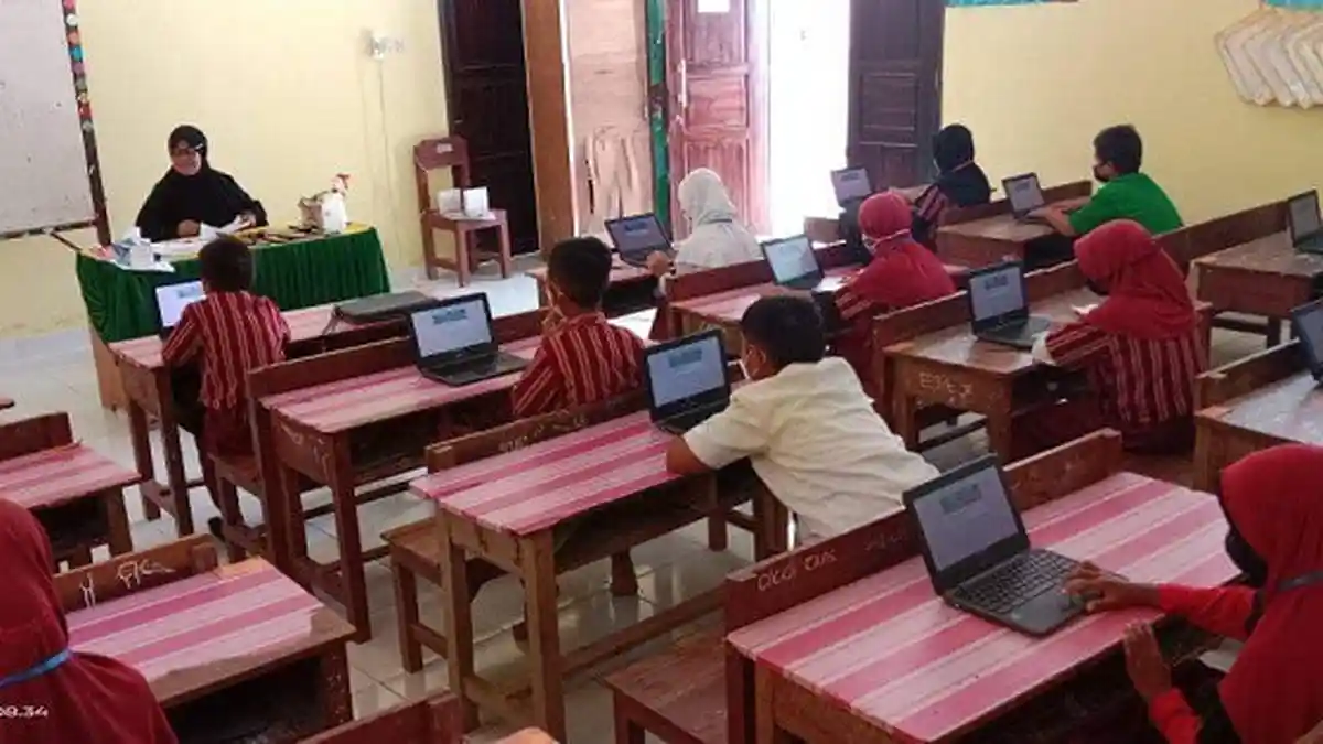 UTBK di SDN 20 Kendari Sultra, Siswa Sebut Lebih Suka Ujian Berbasis Komputer