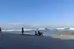 Pungli Merajalela Lagi di Pantai Selatan Garut, Pemda: Rekam Wajahnya dan Viralkan!