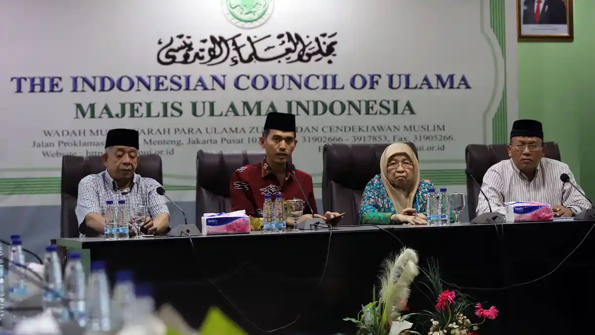 BREAKING NEWS - MUI Minta Masyarakat Berikhtiar dan Berkontribusi dalam Cegah Penularan Covid-19