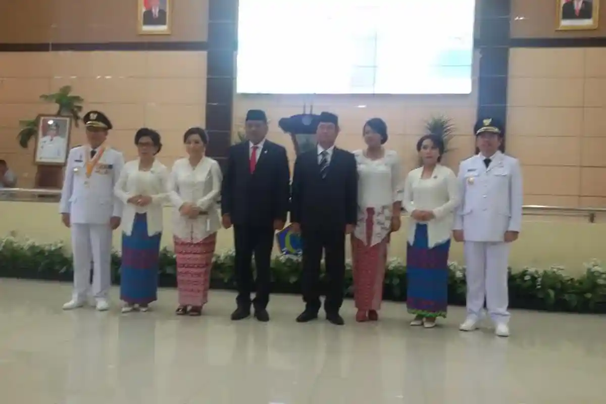 Vicky Lumentut-Mor Bastian Dilantik Sebagai Wali Kota-Wakil Wali Kota Manado