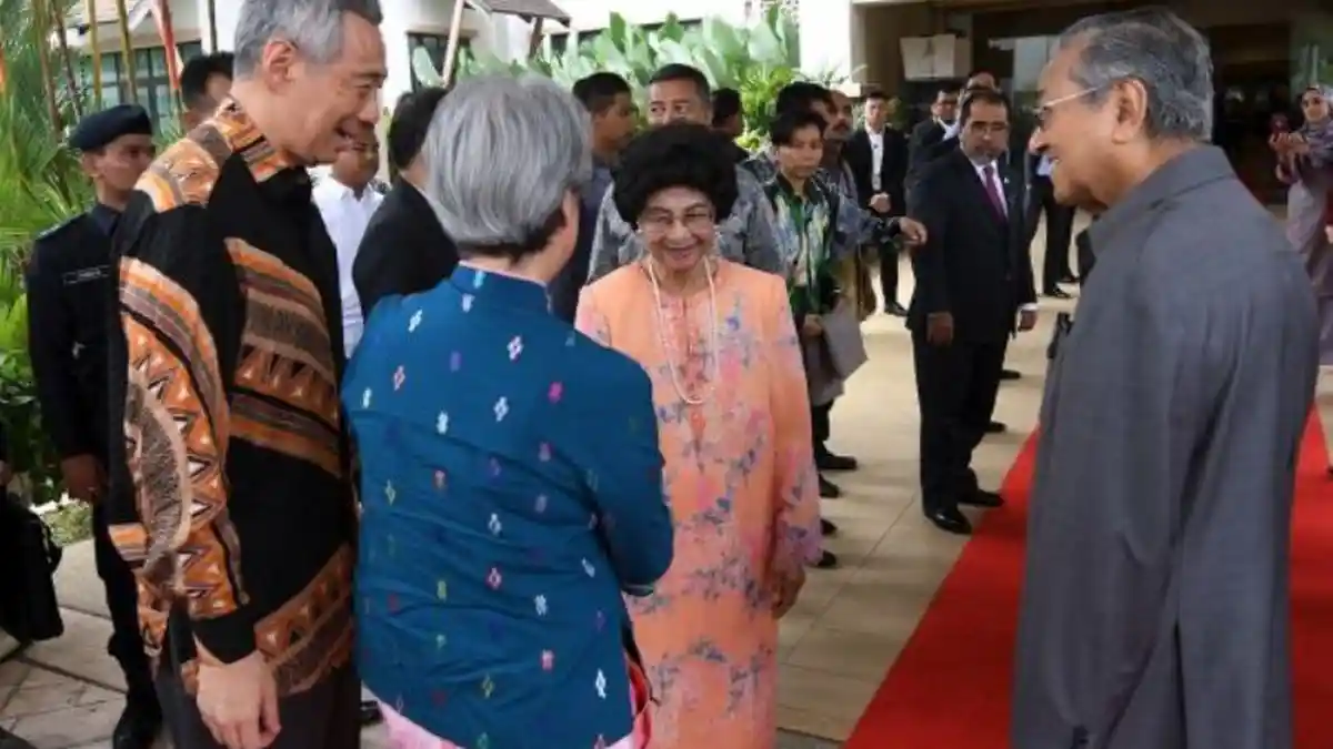 Perdana Menteri Singapura Lee Hsien Loong Mengunjungi Dr Mahathir Mohamad