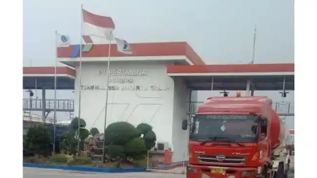 4 Cerita Sopir Terdampak Naiknya Harga BBM Nonsubsidi, Sopir Truk di Kaimana Naikkan Tarif Muatan