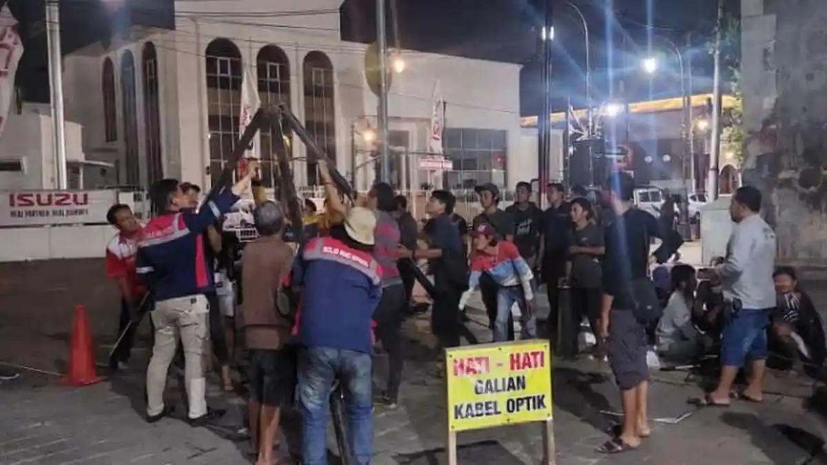 Beri Respons Masukan Warga, Wali Kota Semarang Tata Kabel di Kota Lama di Bawah Tanah