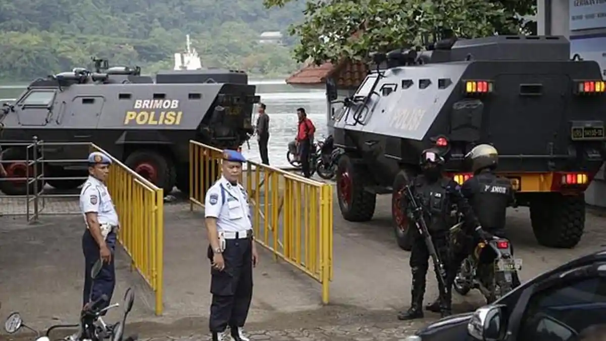 Andrew Chan dan Myuran Sukumaran Tiba di LP Nusakambangan
