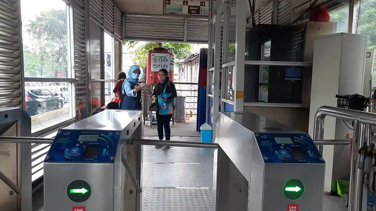 TransJakarta Ungkap Alasan Revitalisasi 46 Halte Bus