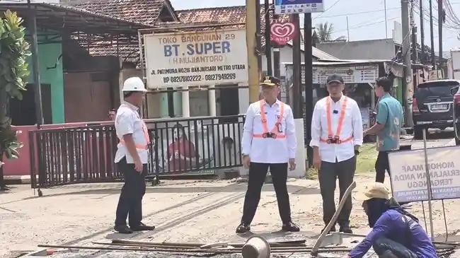 Gubernur-Lampung-groundbreaking-WatesMetro.jpg