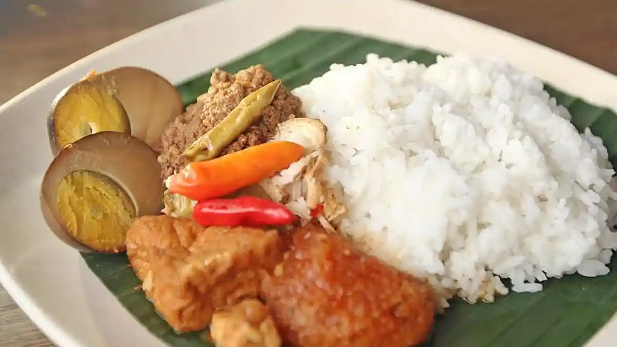 Cobalah Lezatnya Gudeg yang Sudah Ada Sejak Zaman Jepang Ini