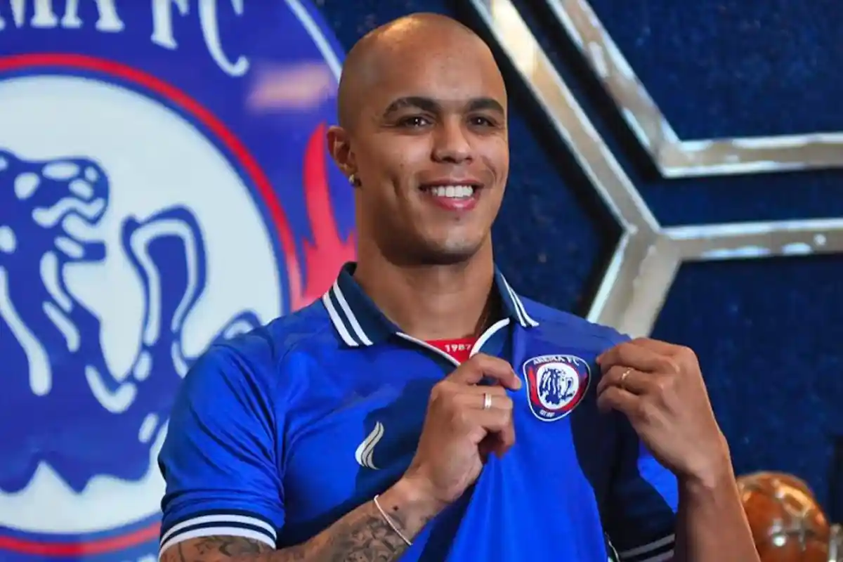 Manajemen Arema FC Belum Tahu Soal Pamitnya William Marcilio