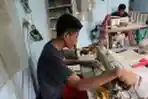 Mengintip Rumah Produksi Daur Ulang Plastik