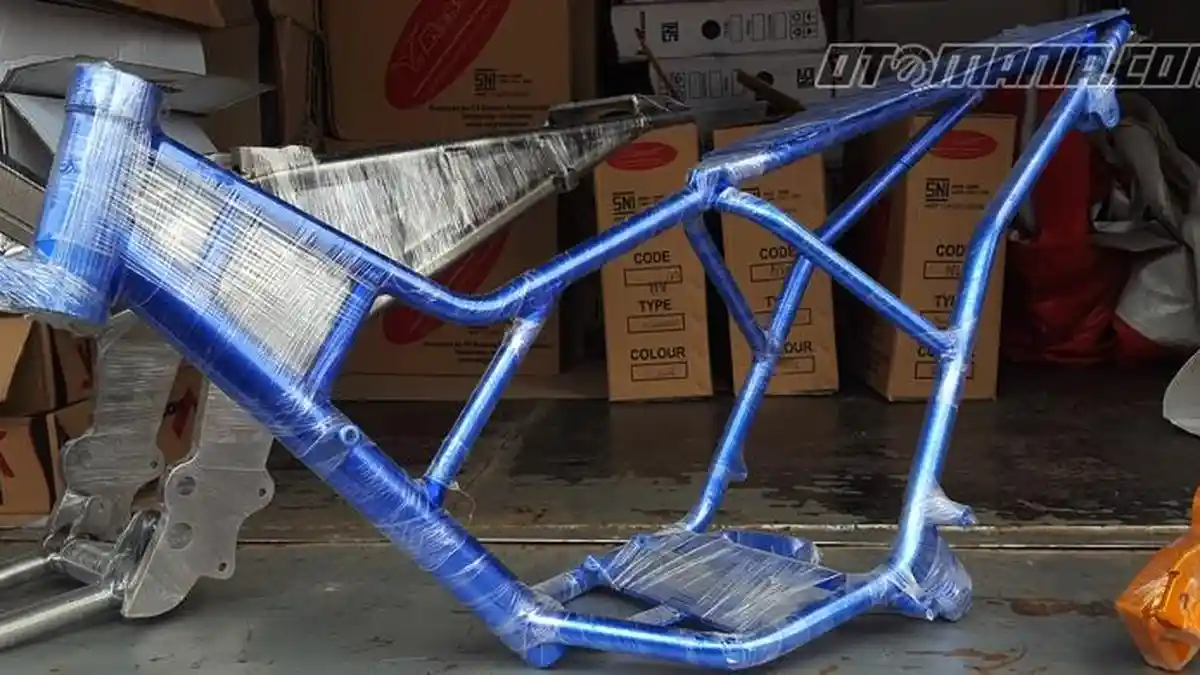 FOTO: Modifikasi Motor dengan Rangka Aluminium untuk Kurangi Bobot