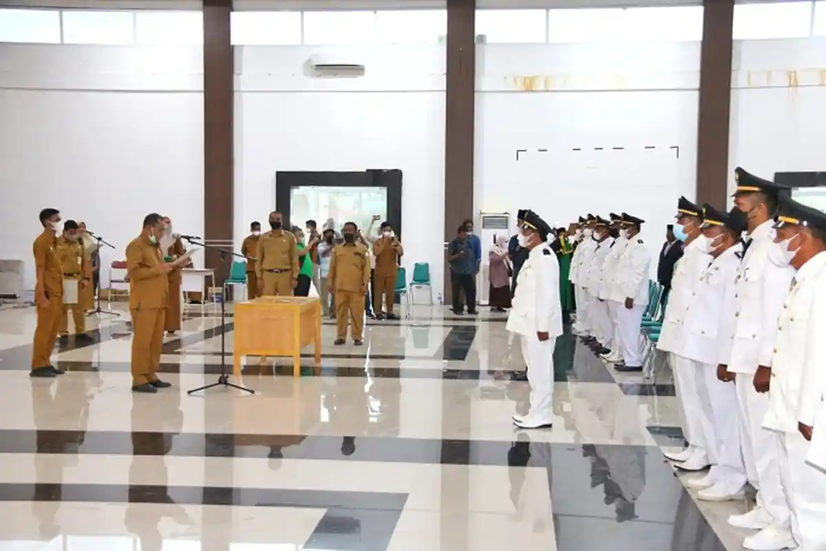 Abusyik Kembali Lakukan Mutasi, Ratusan Pejabat di Pidie Dilantik, Ini Rincian Nama dan Jabatannya