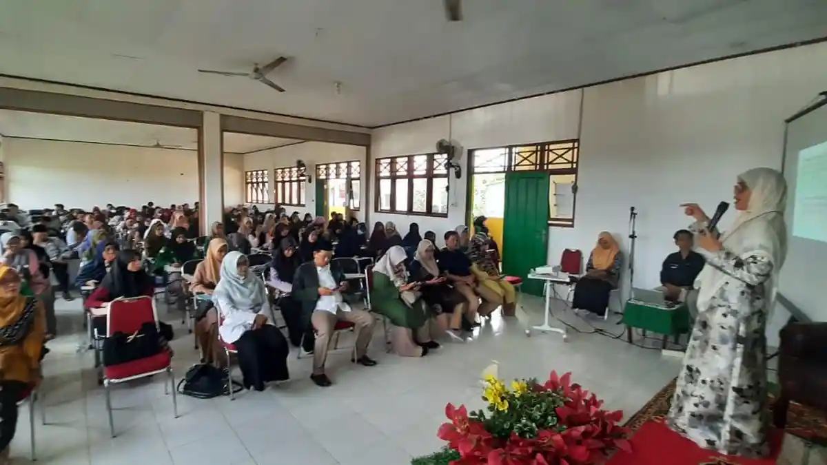Rektor UIM Tekankan Pentingnya Bangun Kecerdasan pada Mahasiswa STAI Al Gazali Barru