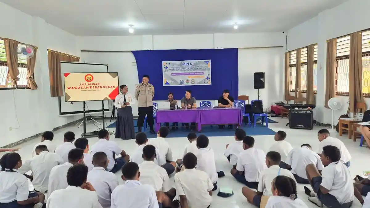 Cegah Praktek Bullying dan Radikalisme, Densus 88 dan Sat Binmas Nabire Lakukan Sosialisasi