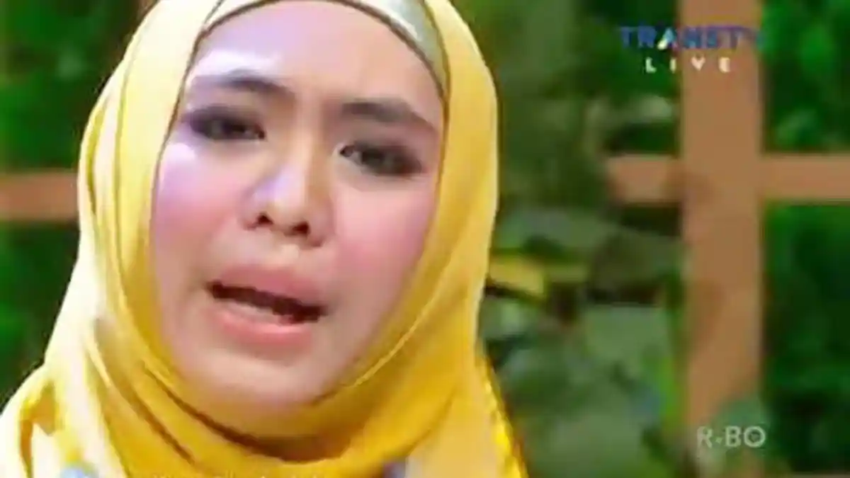 Uje Poligami Diungkap Umi Pipik, Sosok Ini Malah Disebut-sebut Sebagai Istri Ketiga Ustaz Jefri