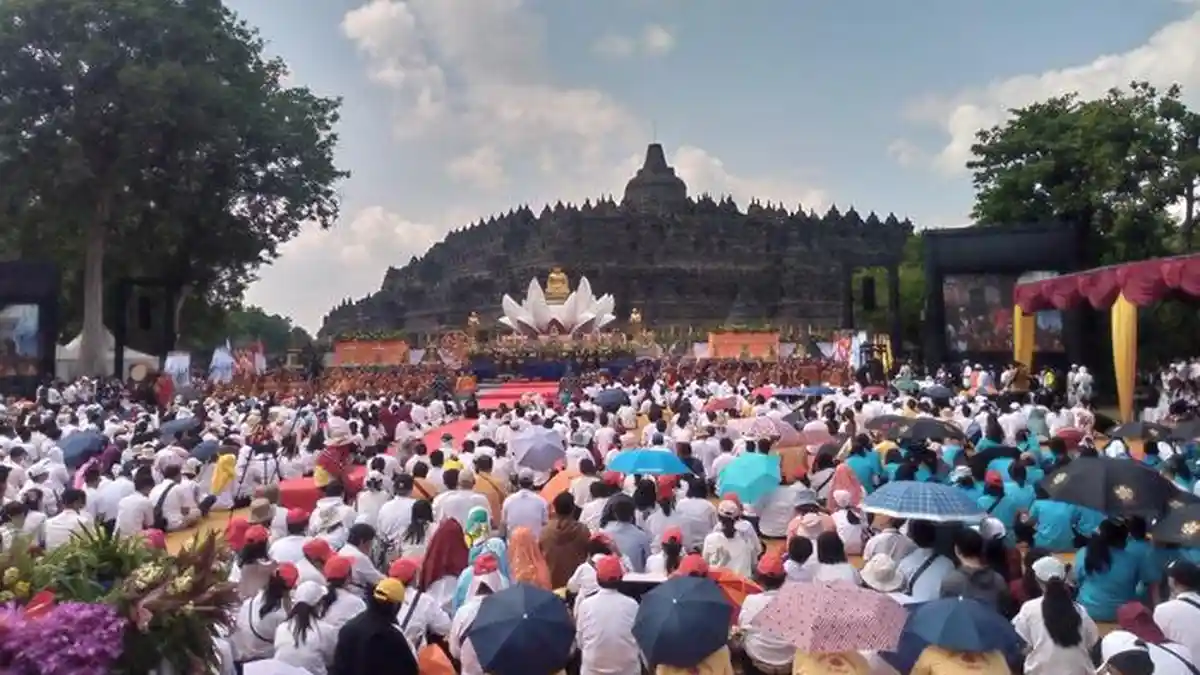 Perayaan Tri Suci Waisak 2024 di Candi Borobudur Magelang, Simak Tema dan Rangkaian Kegiatannya 