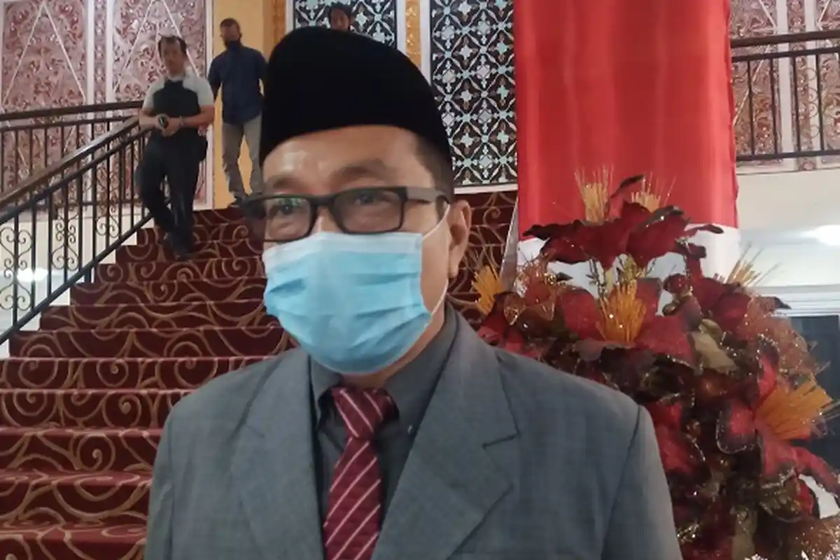 Hari Pertama, Pendaftar PPDB SMA/SMK Sumbar Mencapai 11.000 Orang, Jasman Rizal: Animo Tinggi