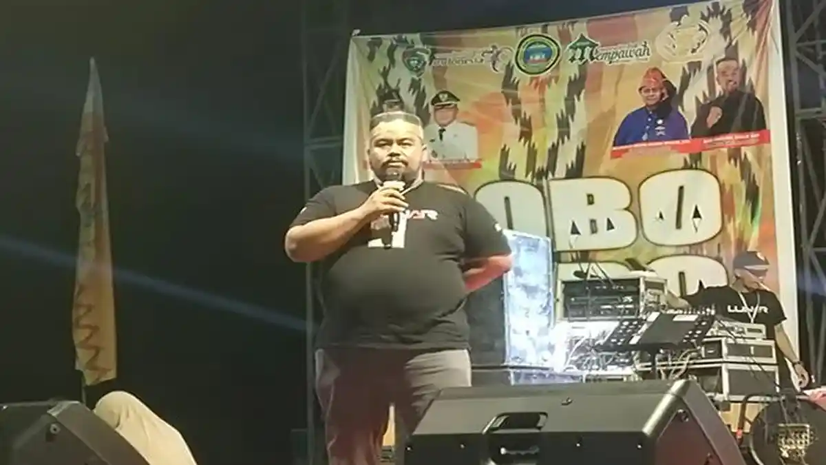 Rangkaian Ritual Adat Sebelum Puncak Tradisi Robo-robo di Kabupaten Mempawah