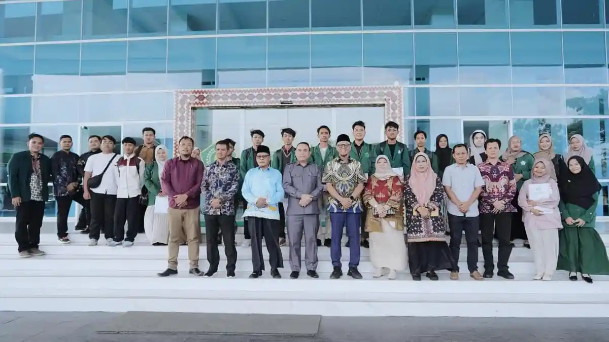 38 Mahasiswa UIN RIL Terima Bantuan Pendidikan dari Anggota DPD RI
