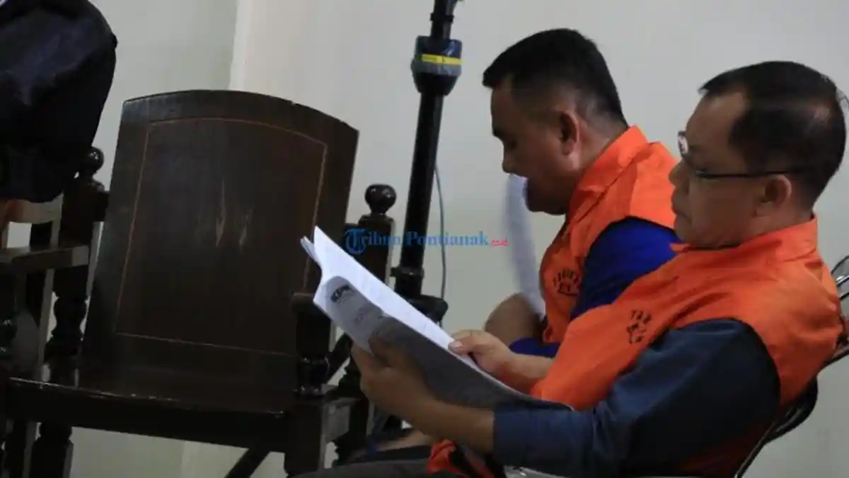 FOTO: Sidang Lanjutan Terdakwa Tipikor Mantan Bupati Bengkayang, Suryadman Gidot - suryatmangidotsidang-2.jpg
