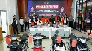 PJU-Polres-Ponorogo-saat-rilis-kasus-curanmor.jpg