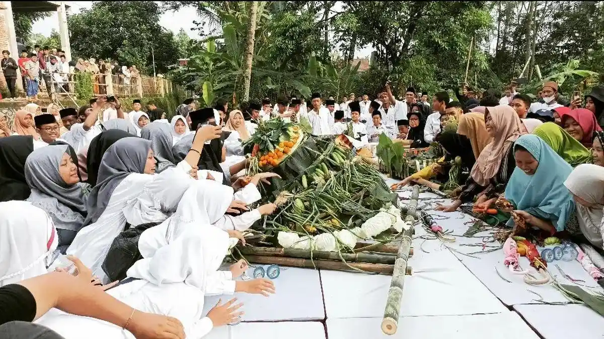 Catat Tanggal Mainnya! Kirab Budaya Pager Mangkok Piji Wetan Kudus Dilengkapi Pameran Arsip