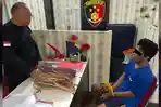 maling-kabel-di-Sawahan-Surabaya-tertangkap-polisi.jpg