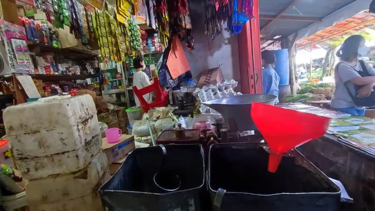 Pedagang Pasar Karangayu Semarang Setop Sementara Kulakan Minyak Goreng, Ini Alasan Mereka