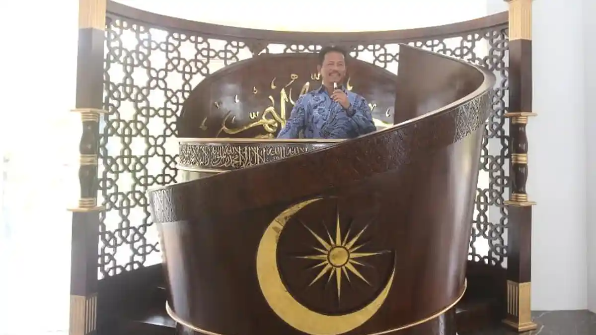 Walikota Batam, Muhammad Rudi Tinjau Masjid Tanjak di Bandara Hang Nadim