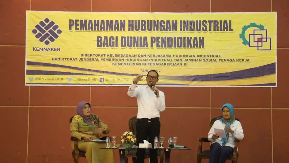 Masuki Dunia Kerja, Pelajar Dapat Informasi Hubungan Industrial
