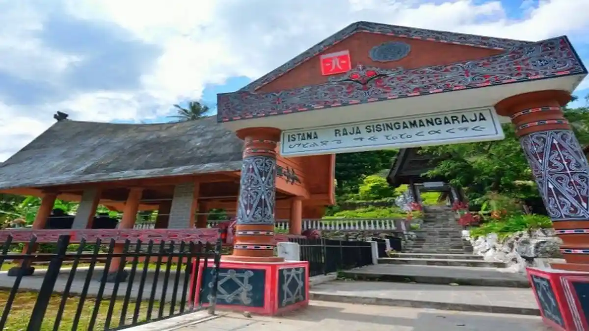 Istana Raja Sisingamangaraja di Kabupaten Humbang Hasundutan, Objek Wisata Bernilai Sejarah