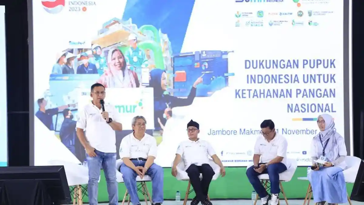 Pupuk Indonesia Libatkan 76 Taruna Makmur Untuk Dampingi Petani Beri Layanan Agronomis