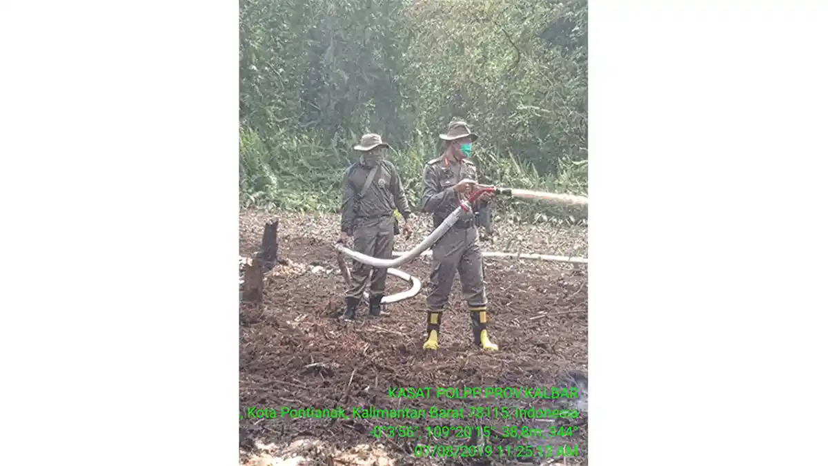 Tangani Karhutla, Satpol PP Terus Berkoordinasi dengan BPBD Prov Kalbar