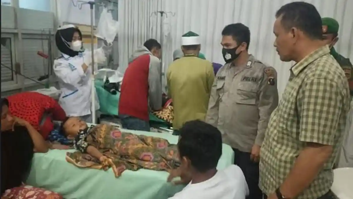 Ibu Hamil dan 7 Balita Turut Keracunan setelah Konsumsi Sate Ayam di Madina, Kini Jalani Perawatan